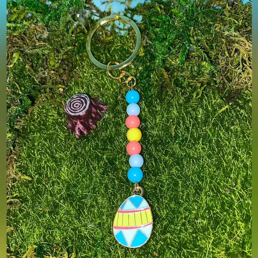 Easter Egg Keychain - Picture 3 of 4